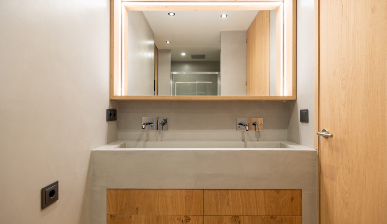 WhatsApp Image 2026-03-19 at 10.15.12 (1)